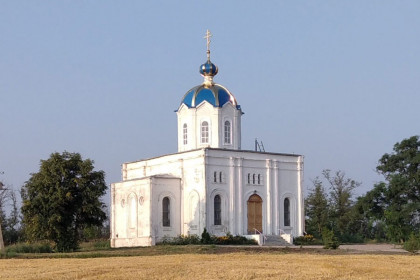 Покровский храм села Покровское Лиманского благочиния