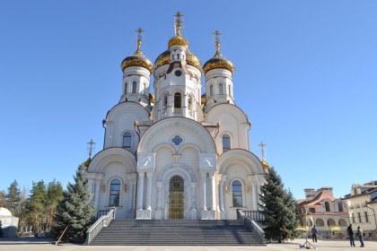 Богоявленский кафедральный собор Горловки