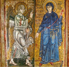 Благовещение. Мозаика на столбах предалтарной арки Софии Киевской, XI век