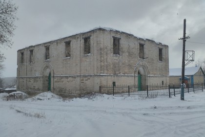 Покровский храм XIX века, разрушенный в советские годы. До войны планировалось его восстановление