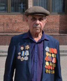 Ветеран Великой Отечественной войны Калюжный Николай Дмитриевич
