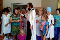 Молебен в детской больнице Бахмута (Артёмовска)