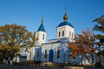 Покровский храм в посёлке Ольховчик