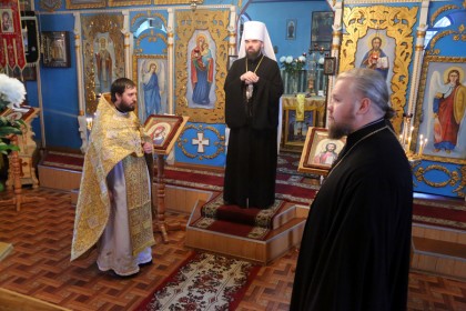 Архиерейская литургия в Васильевском храме Горловки