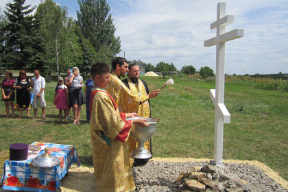 Крест в селе Никаноровка