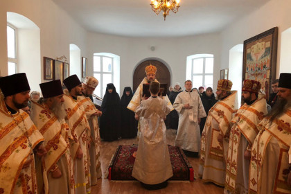 епископ Спиридон в Стефановском монастыре