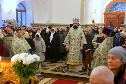 Архиерейское богослужение в Николаевском соборе