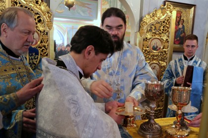 Архиерейское богослужение в Благовещенском храме Артёмовска
