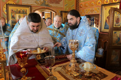 Литургия в Сергиевском монастыре