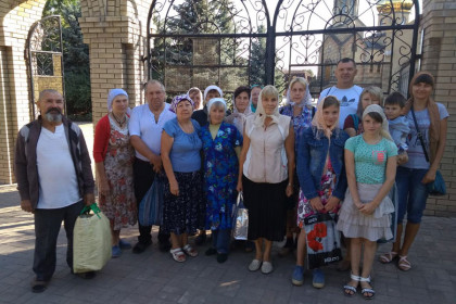 Трудовое паломничество прихожан Добропольского округа