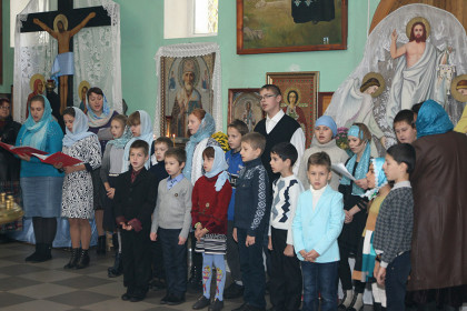 Концерт воскрсеной школы в Сергиевском храме посёлка Ивановка города Краматорск