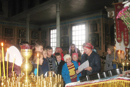 Школьники из села Ивановское посетили Николаевский храм города Бахмут