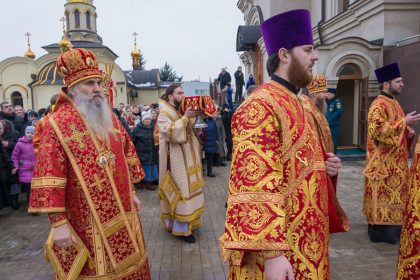 Освящение Троицкого храма в Донецке