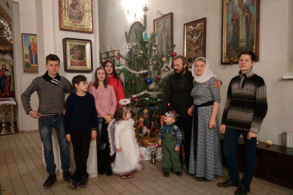 Протоиерей Сергий Кузьменко с семьёй