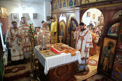Архиерейская литургия в Покровском храме Зайцево