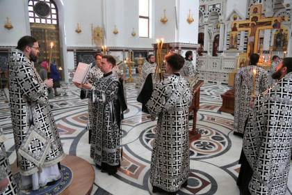 Пассия в Богоявленском кафедральном соборе Горловки