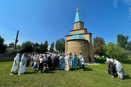 Всехскорбященский храм Доброполья