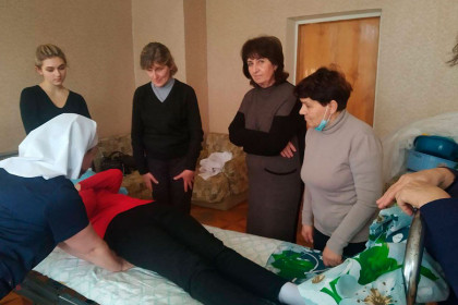 Курсы для сестёр милосердия прошли в Горловской городской больнице №1