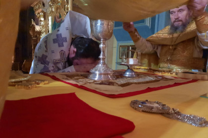 Архиепископ Паисий совершил богослужения в Александро-Невском кафедральном соборе