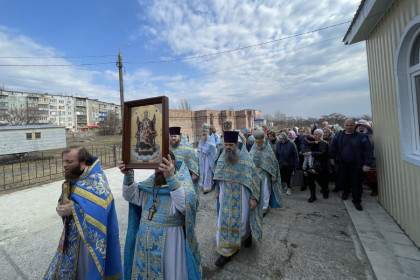 Престольный праздник храма Державной иконы в Славянске