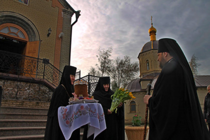 Светлый вторник в Сергиевском женском монастыре