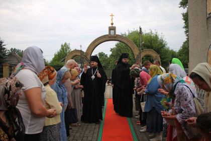 Престольный праздник Покровского храма Краматорска