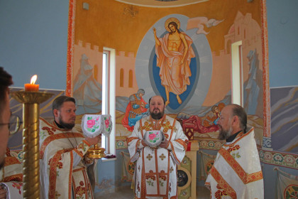 Архиепископ Спиридон совершил богослужение в Иверской часовне Мирнограда