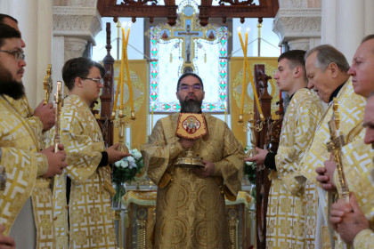 Престольный праздник Богоявленского кафедрального собора Горловки