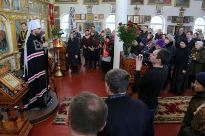 Великий покаянный канон в Иоанно-Богословском храме Шахтёрска