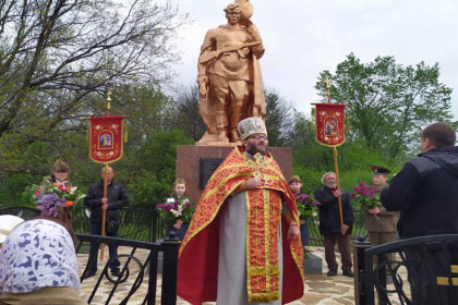 Отреставрирован памятник в посёлке Ольховчик