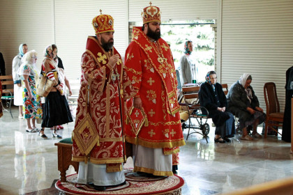 Праздник Изнесения Честных Древ в Сергиевском монастыре