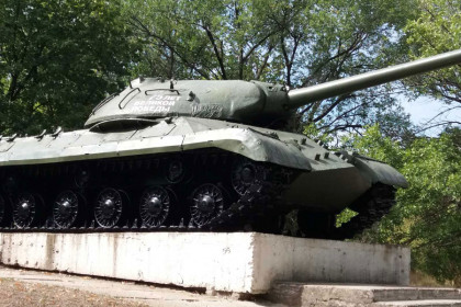 Прихожане Успенского храма Константиновки восстановили танк