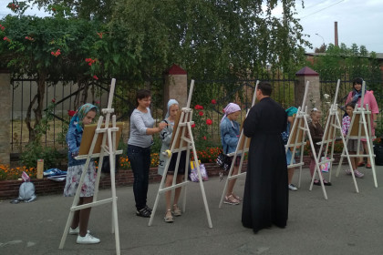 Конкурс рисунка прошёл в Воскресенском храме Славянска