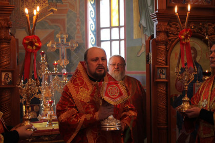 Епископ Спиридон в Карловке