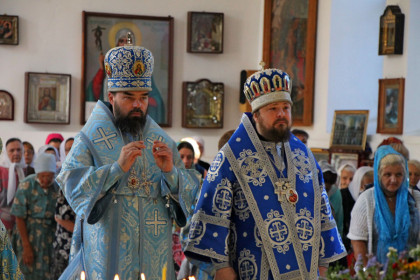 Архиерейское богослужение в Николаевском храме Дружковки