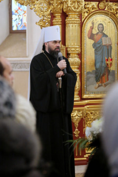 Престольный день Николаевского архиерейского собора Горловки
